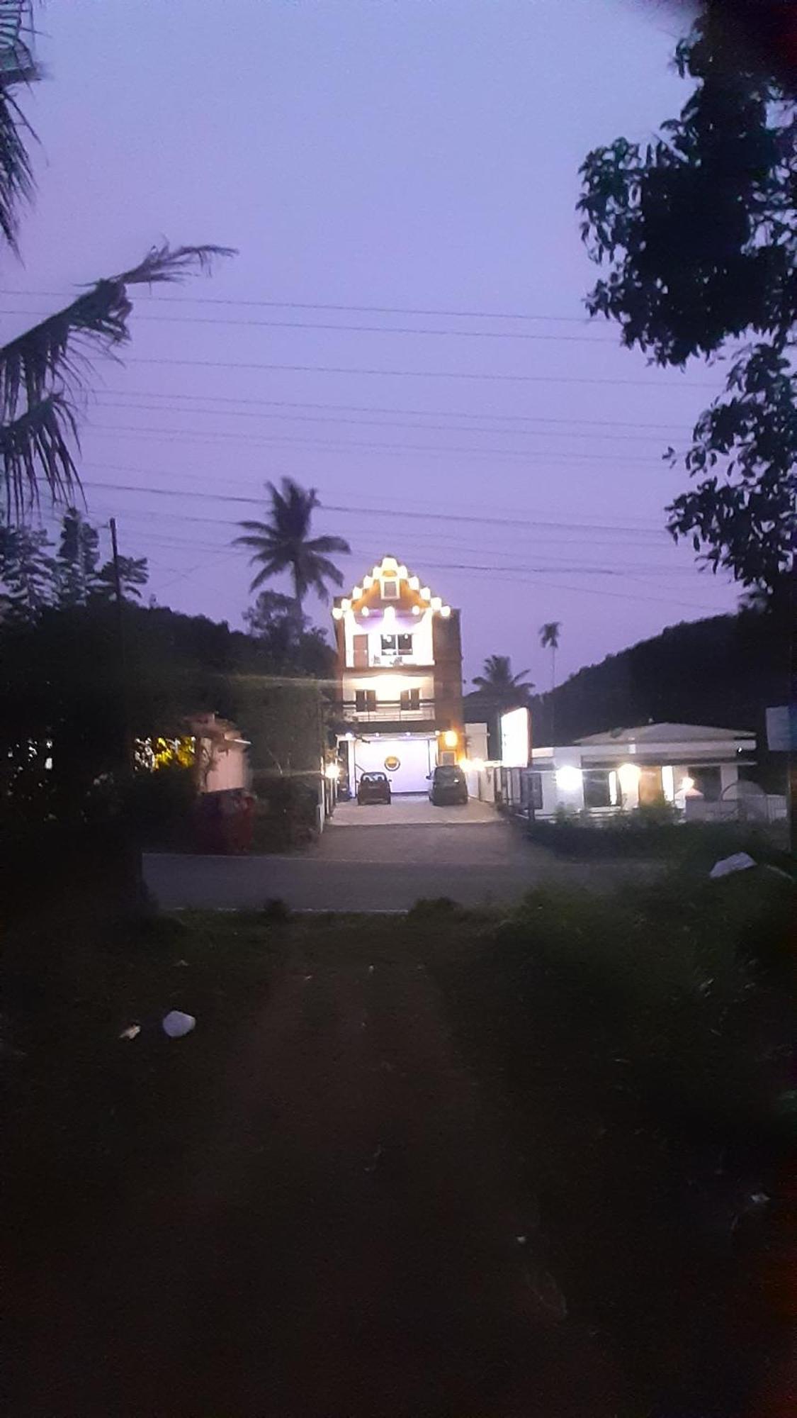 Himadri Munnar Holidays Exterior photo
