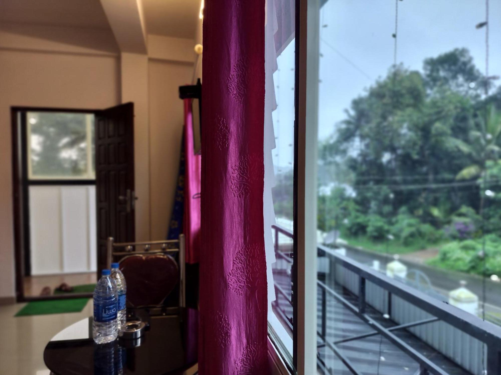 Himadri Munnar Holidays Exterior photo