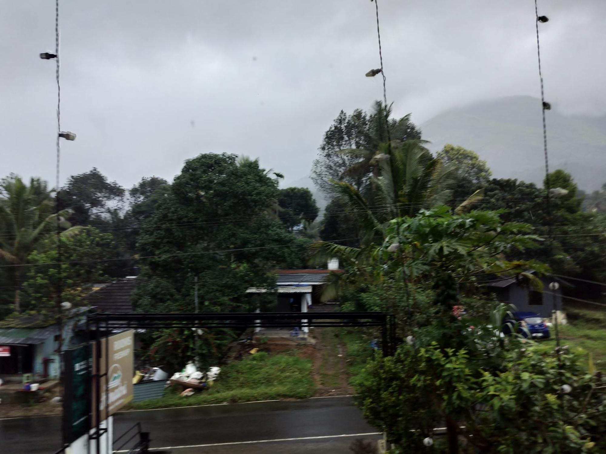 Himadri Munnar Holidays Exterior photo