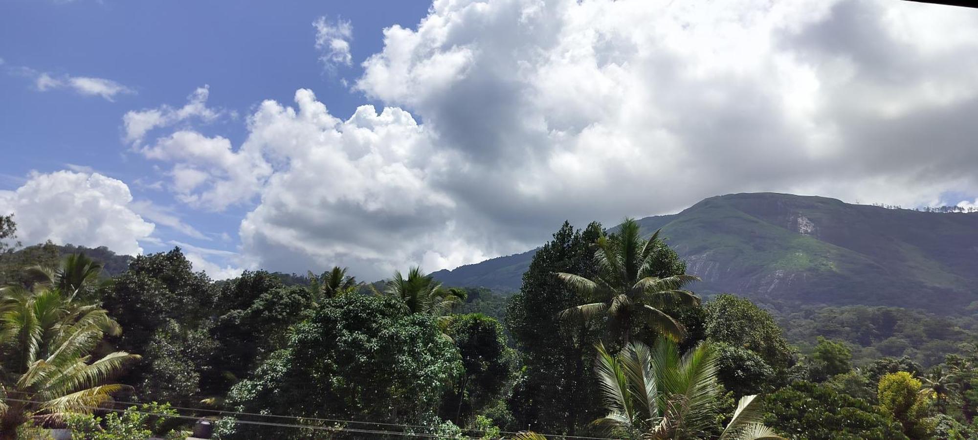 Himadri Munnar Holidays Exterior photo