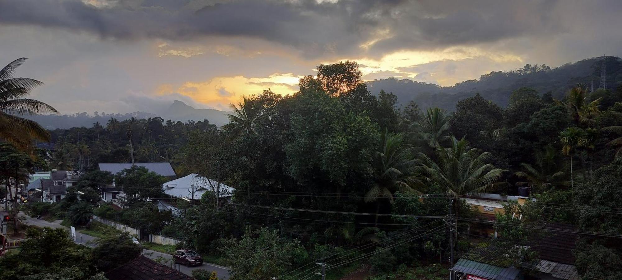 Himadri Munnar Holidays Exterior photo